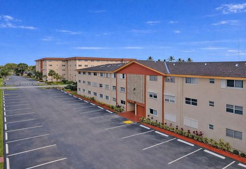 d303-5300 Washington St, Hollywood, FL, 33021-7709 | Card Image