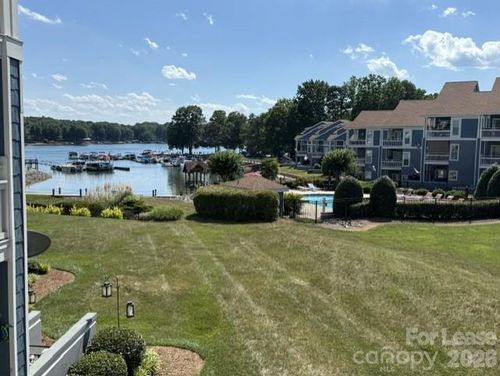 1105 Torrence Cir, Davidson, NC, 28036-9410 | Card Image