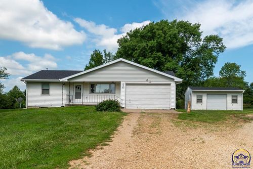 8049 Nw Capper Rd, Rossville, KS, 66533-9706 | Card Image
