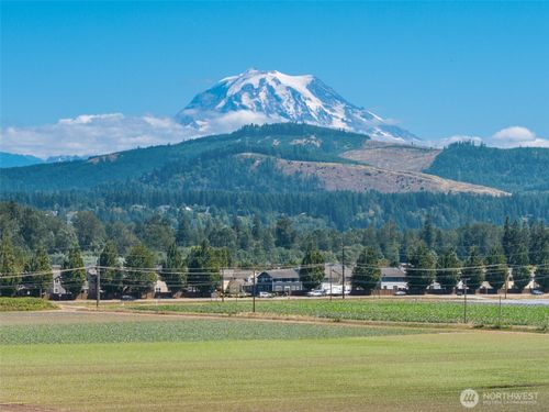 18213 & 18307 150th Ave E, Orting, WA, 98360-9481 | Card Image