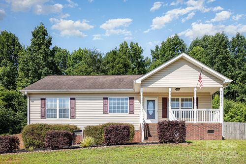1221 Woodpecker Dr, Clover, SC, 29710-8889 | Card Image