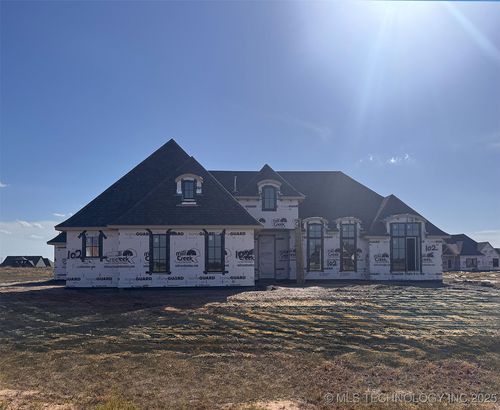 102 E 165th Street S, Glenpool, OK, 74033 | Card Image