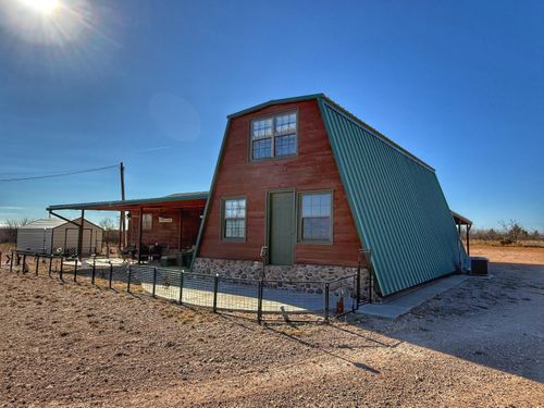 865 Fagan Rd, Snyder, TX, 79549-9384 | Card Image