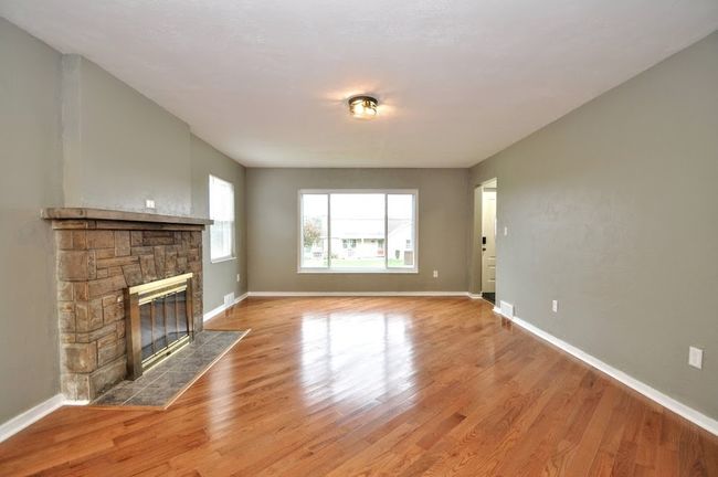 414 Grandview Ave, House other with 4 bedrooms, 2 bathrooms and 4 parking in Monongahela PA | Image 5