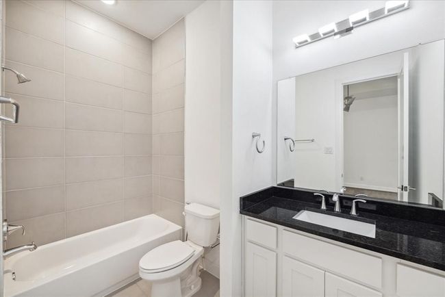 SECONDARY BATHROOM | Image 40