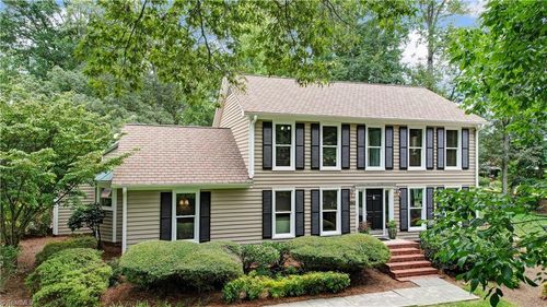 3901 Buncombe Dr, Greensboro, NC, 27407-7329 | Card Image