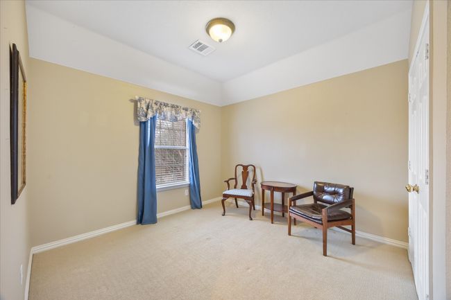 4th bedroom can double for home office or play room | Image 31