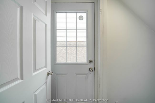 1927 Parkside Dr, House other with 5 bedrooms, 4 bathrooms and 2 parking in Pickering ON | Image 26