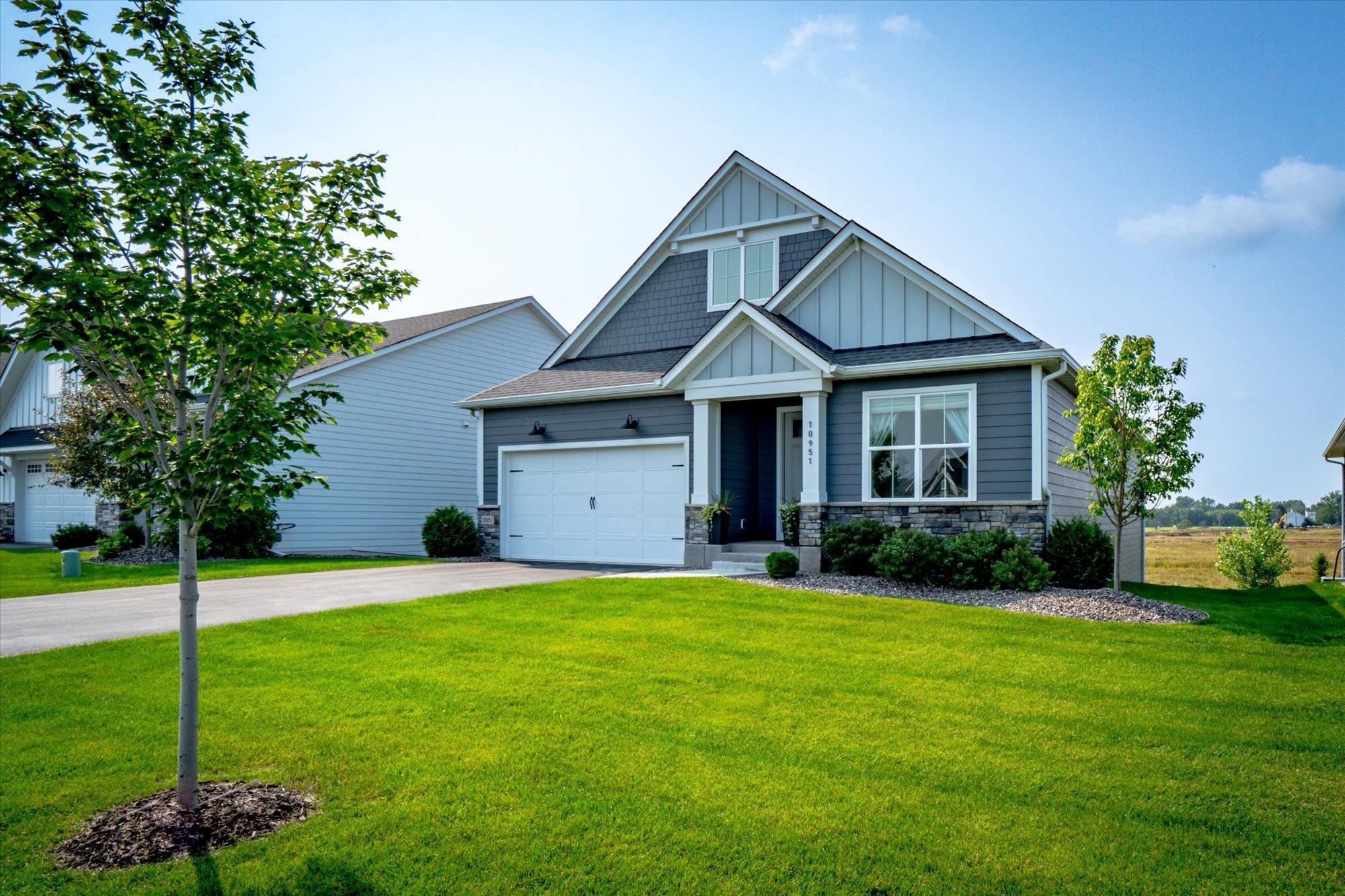38th Ct, Lake Elmo, MN 55042