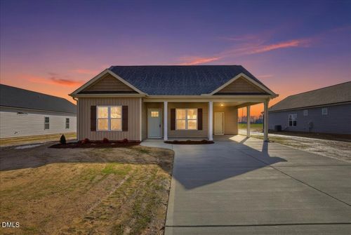 604 S Vance St, Fremont, NC, 27830-4403 | Card Image