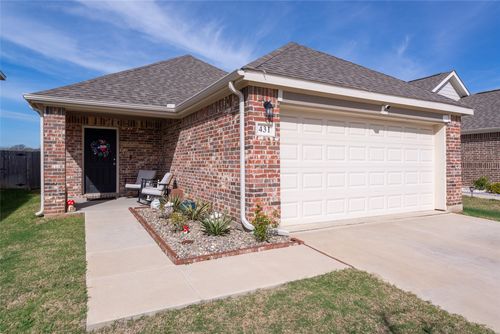431 Woodhouse Way, Everman, TX, 76140-2013 | Card Image
