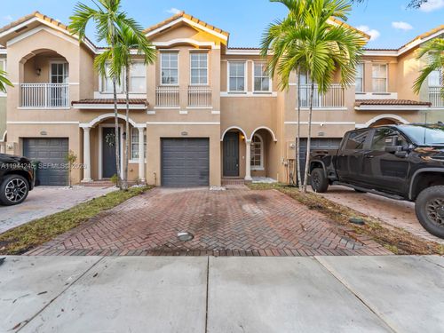 2441 Se 14th St, Homestead, FL, 33035 | Card Image