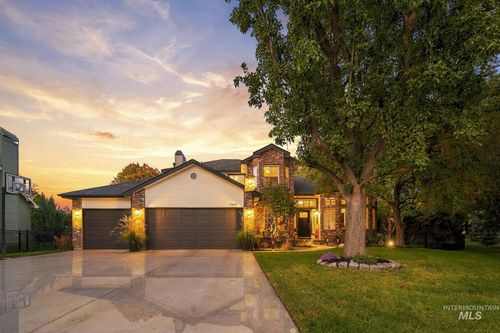 2062 E Holgate Ct, Eagle, ID, 83616-3956 | Card Image