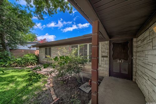 247 Tophill Rd, San Antonio, TX, 78209-3443 | Card Image