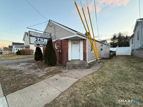 1-615 E Main St, Meriden, CT, 06450-6056 | Card Image