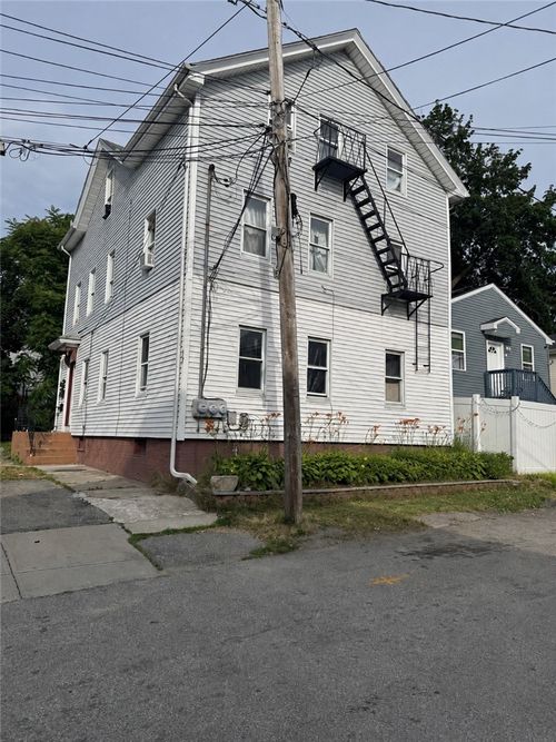 17 Huldah Street, Providence, RI, 02909 | Card Image