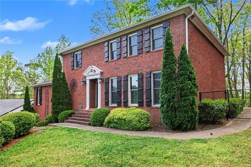205 Marsh Glen Pt, Atlanta, GA, 30328-1830 | Card Image