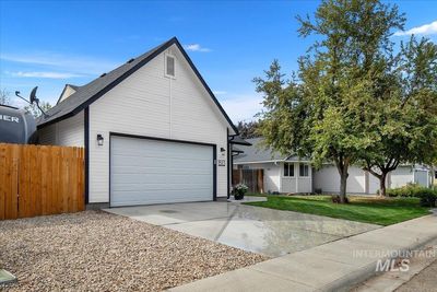 1513 E Pineridge Dr, House other with 4 bedrooms, 2 bathrooms and 2 parking in Boise ID | Image 2