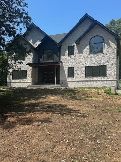 628 Meadow Rd, Kings Park, NY, 11754-5010 | Card Image