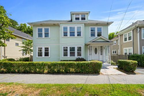 14 Lake St, Arlington, MA, 02474-8526 | Card Image