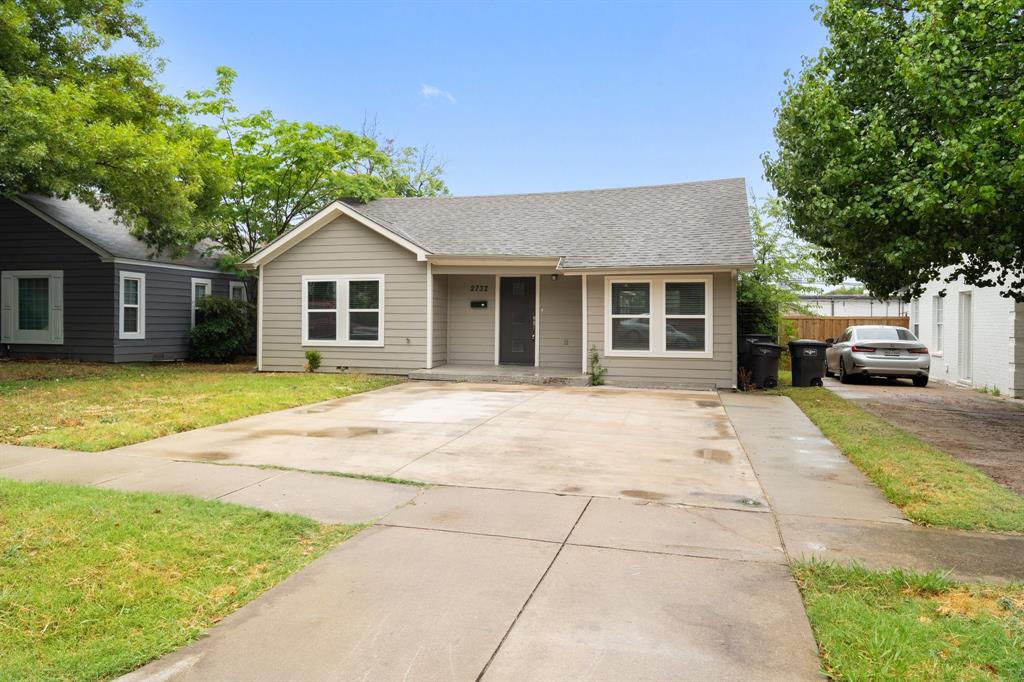 Ryan Ave, Fort Worth, TX 76110