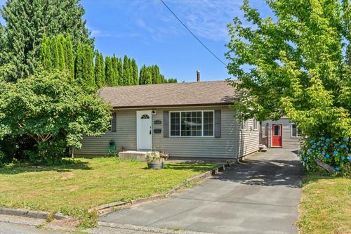 45399 Wellington Ave, Chilliwack, BC, V2P2G2 | Card Image