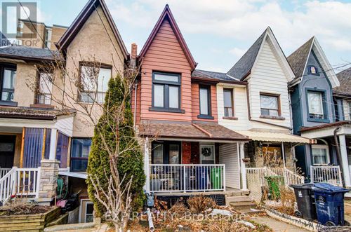 80 Uxbridge Ave, Toronto, ON, M6N2Y2 | Card Image