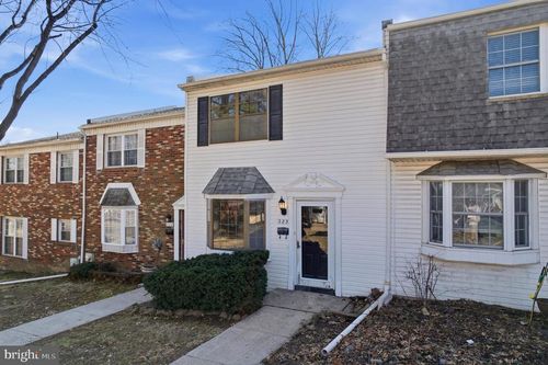 323 Harvard Sq, BENSALEM, PA, 19020-8223 | Card Image