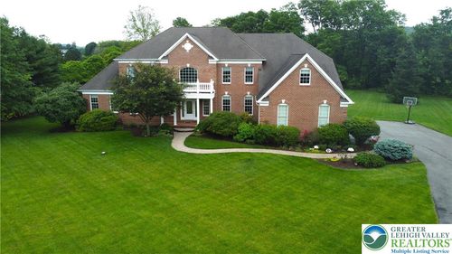 55 Forrest Stand Dr, Easton, PA, 18042-9603 | Card Image