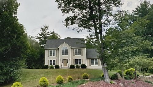 10 Harvard Ave, Auburn, NH, 03032-3985 | Card Image