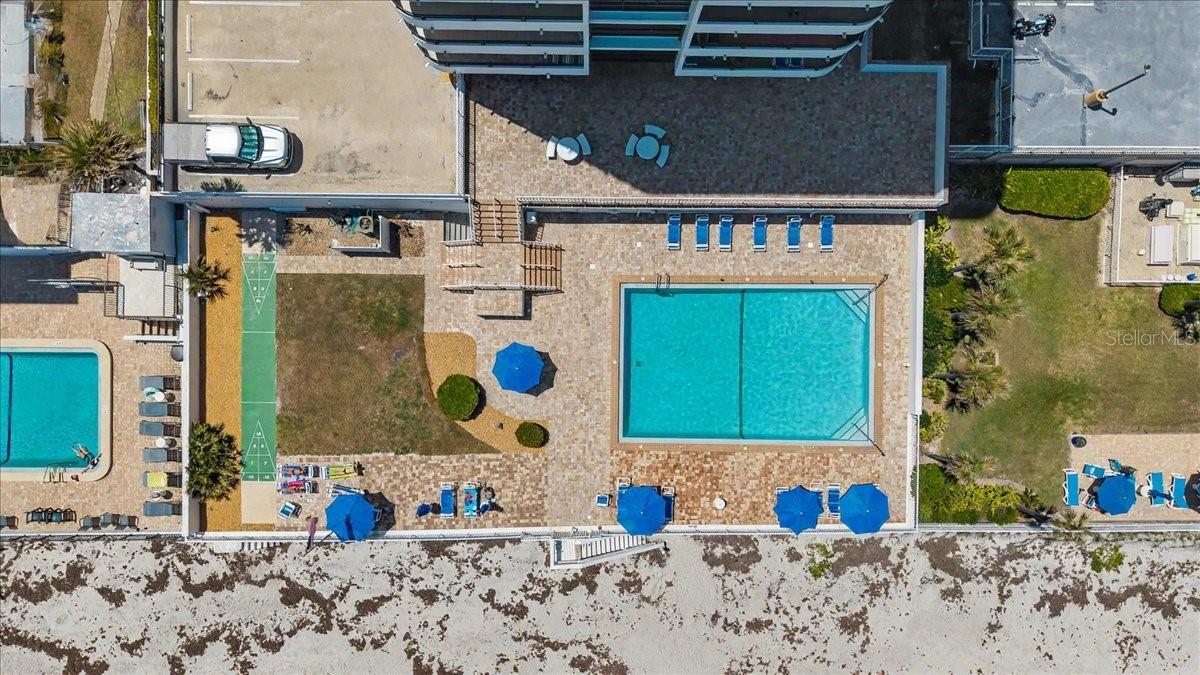 Residential in DAYTONA BEACH 3