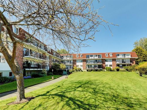 117-1680 Poplar Ave, Victoria, BC, V8P4K7 | Card Image