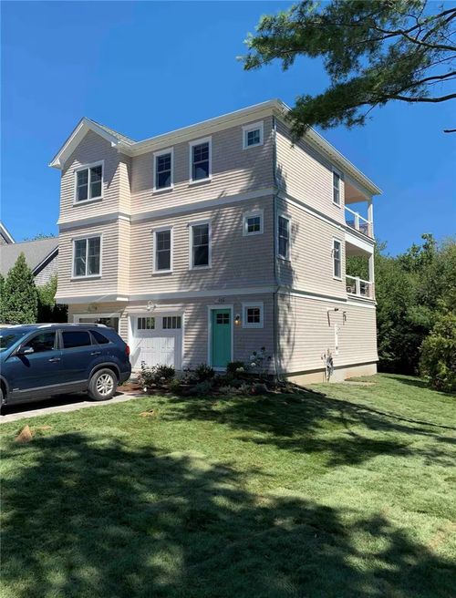 46 Ottawa Trl, Narragansett, RI, 02882-1824 | Card Image