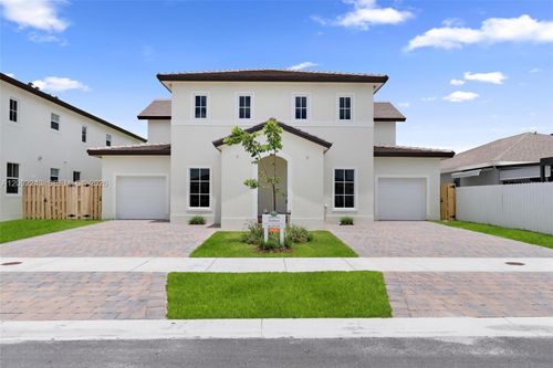 27270 Sw 133rd Path, Homestead, FL, 33032-8651 | Card Image