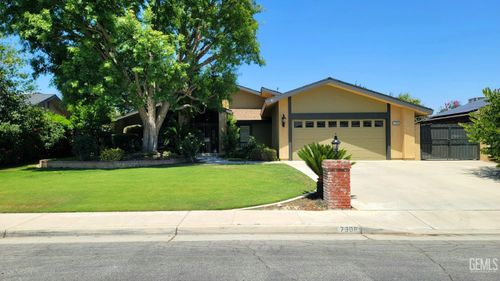 7308 Budge Way, Bakersfield, CA, 93309 | Card Image