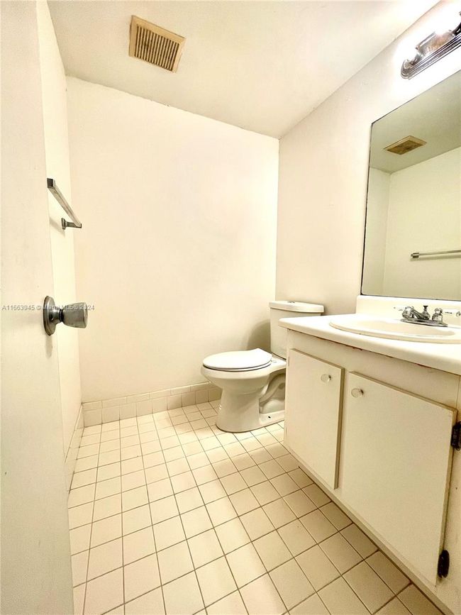 APT-203A - 1251 Sw 134 Th Way, Condo with 1 bedrooms, 2 bathrooms and null parking in Pembroke Pines FL | Image 22