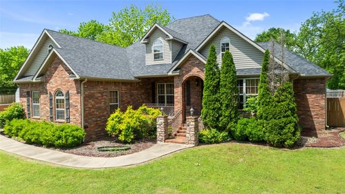 204 Tunbridge Dr, Bentonville, AR, 72712-3718 | Card Image