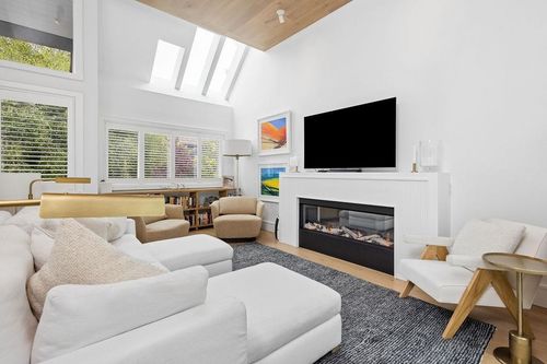 1944 Mcnicoll Ave, Vancouver, BC, V6J1A6 | Card Image
