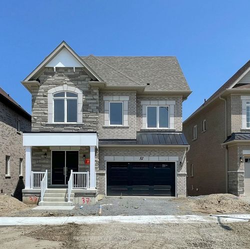 32 Mapleton St, Richmond Hill, ON, L4E2Y4 | Card Image