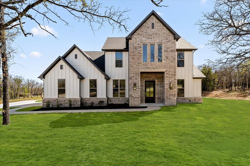 131 Spring Valley Rd, Paradise, TX, 76073-4637 | Card Image