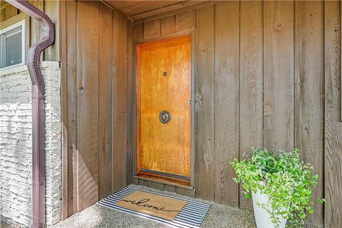 3600 W 50th Ter, Roeland Park, KS, 66205-1533 | Card Image