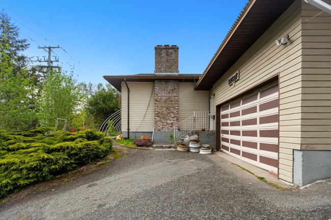 32827 14 Avenue, House other with 4 bedrooms, 2 bathrooms and 6 parking in Mission BC | Image 2
