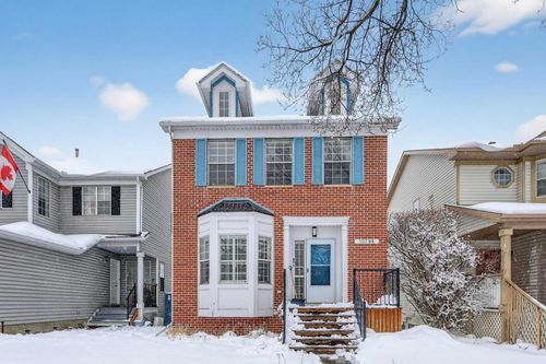 10796 Hidden Valley Dr Nw, Calgary, AB, T3A5H6 | Card Image