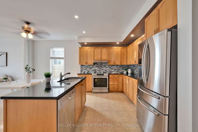 147 Millgreen Cres, House other with 8 bedrooms, 8 bathrooms and 4 parking in Gloucester ON | Image 8