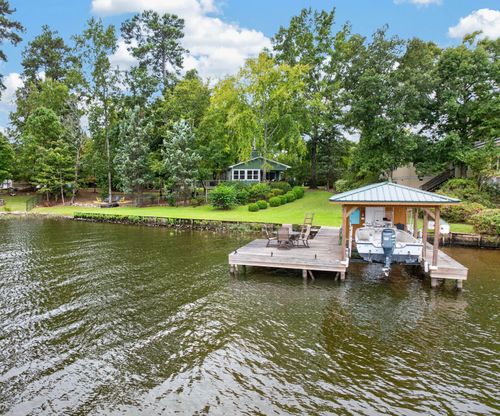 2260 Oconee Dr, Sparta, GA, 31087-5555 | Card Image