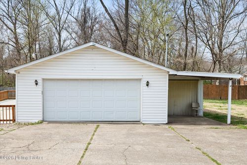 6526 Memory Ln, Louisville, KY, 40258-2912 | Card Image
