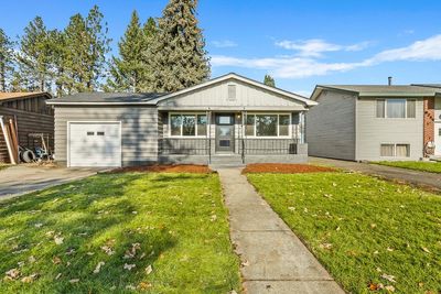 3718 W Wellesley Ave, Home with 3 bedrooms, 1 bathrooms and null parking in Spokane WA | Image 1