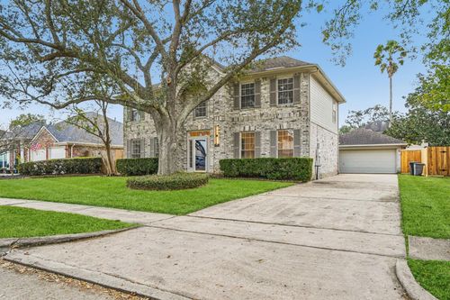 1808 N Mission Cir, Friendswood, TX, 77546-5997 | Card Image