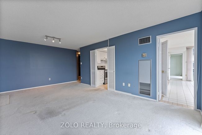 911 - 40 Harding Blvd, Condo with 3 bedrooms, 2 bathrooms and 1 parking in Richmond Hill ON | Image 11