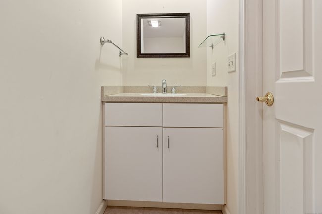 2 - 2 Chestnut Dr, Condo with 3 bedrooms, 3 bathrooms and null parking in Niantic CT | Image 26